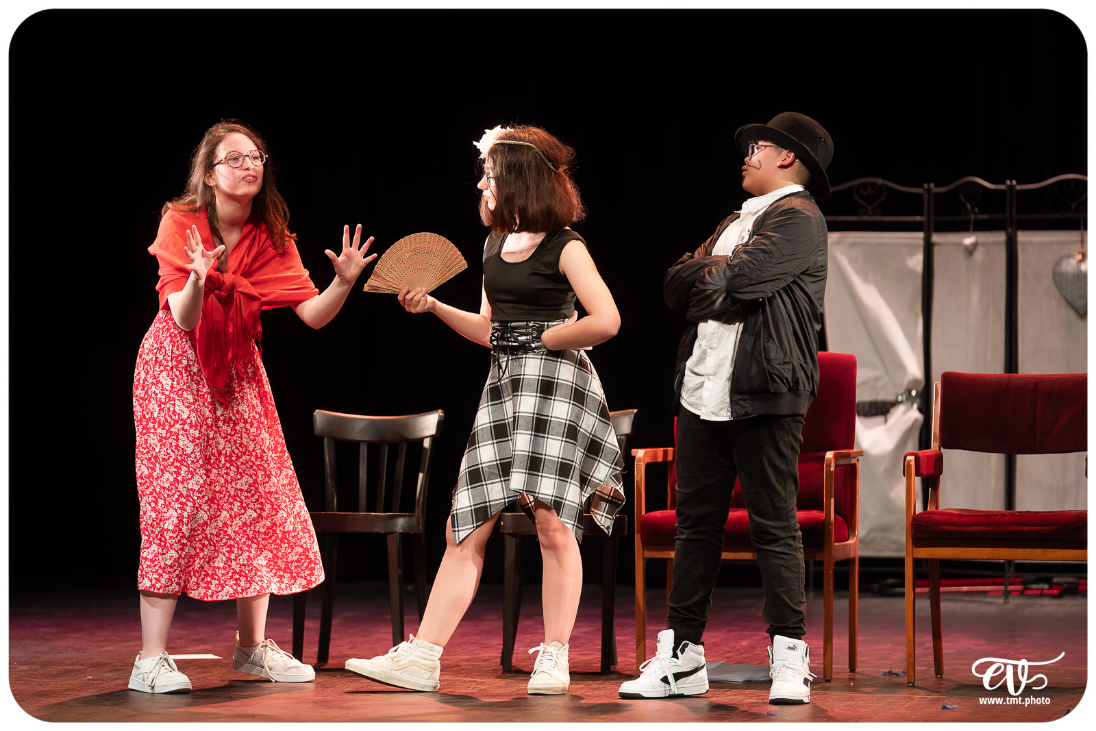 LES FEMMES SAVANTES (ATELIER THÉÂTRE DU COLLÈGE FOCH)